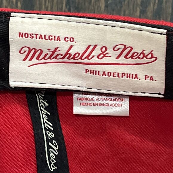 Chicago Bulls Snapback Hat Mitchell Ness NBA Red Blue Embroidered Star Horns Cap - Picture 4 of 7